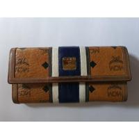 ราคา กระเป๋าสตางค์ MCM 3 พับ (9018524736)