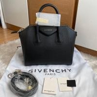 ราคา Used once‼️ Givenchy small antigona ปี18 หนังทรงแข็ง ป่องแน่นจ้า มุมไม่ถลอก หนังหอม ใช้ครั้งเดียวเก็บน้า (4417367154)
