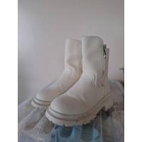 ราคา รองเท้าบูท สีครีม ลุยหิมะได้ มือสอง (24532199132)