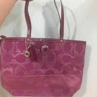 ราคา กระเป๋า Coach แท้มือ1 รุ่น coach stripe tote (1412641867)