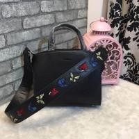 ราคา PEDRO EMBROIDERED STRAP TOTE BAG สีดำใบสุดท้าย (714828344)