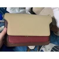 ราคา ส่งต่อ กระเป๋า labella สี evelyn triple (9215297594)