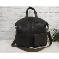 ราคา กระเป๋าหนังแท้ (ช้ า ง) 1ช่องหลัก มีช่องย่อย ราคา : 850 กว้าง 18นิ้ว สูง 15นิ้ว ฐาน 5นิ้ว (29318554450)