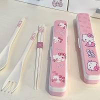 ราคา Ins น่ารักการ์ตูนคิตตี้ตะเกียบช้อนชุดช้อนส้อมแบบพกพาสำหรับนักเรียนชุดสามชิ้นสีชมพู Hello Kitty (26458072676)