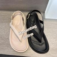 ราคา CHARLES & KEITH V Strap Thong Sandals รองเท้าแตะรัดส้น (19787410621)