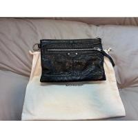 ราคา used balenciaga clutch 9.5” x 7” (26127824418)