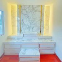 ราคา ตู้พระโต๊ะหมู่บูชาสไตล์โมเดิร์น (14238591428)