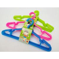 ราคา ไม้แขวนเสื้อ ไม้แขวนเสื้อพลาสติก แพ็คละ6ชิ้น คุณภาพดี สีหวาน สีใส ทรงสวย (7089677768)