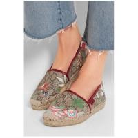 ราคา Gucci รองเท้ามือ2 มีรอยติดกันกัด นอกนั้นสภาพใช้งานได้อีกยาวๆ เหมาะสำหรับคนเท้า 39 (28407205498)