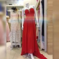 ราคา [พร้อมส่ง]เดรสราตรีเกาะอก กระโปรงยาวลากพื้น สีแดงสวยสง่า (1282419958)