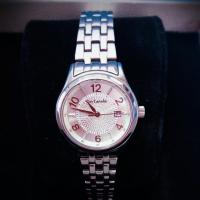 ราคา นาฬิกาข้อมือ Guy Laroche ของแท้ 100% (7613922891)