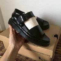 ราคา รองเท้า Dr martens มือสองของแท้ (27584618768)