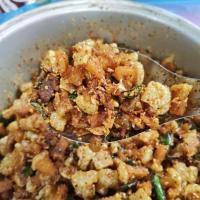 ราคา น้ำพริกกากหมู ทำใหม่ทุกวันไม่เหม็นหืน ขนาด 500 กรัม อร่อยมากๆ น้ำพริกกากหมู เคี้ยวเพลินๆ อร่อยสะอาด ทำสดใหม่ทุกวัน (40308528943)