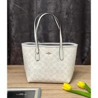 ราคา พร้อมส่งที่ไทย Coach Mini City Tote สีขาว C (24632725934)