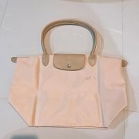 ราคา Longchamp หูยาว สภาพใหม่ สีครีมอมชมพู น่ารักสุดๆ (43703747752)
