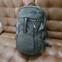 ราคา กระเป๋าเป้ The north face รุ่น Router สีเทาดำสภาพสวย (26382240418)