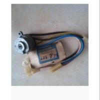 ราคา ตูดกุณแจสตาร์ MAZDA 626 ขับหลังรุ่นเก่า ปี77-78ราคา800฿แท้ (1840272222)