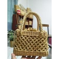 ราคา กระเป๋าผักตบชวาทรงเหลี่ยมตะกร้อ (41103077392)