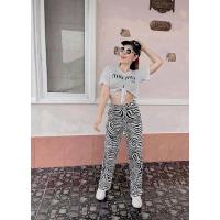 ราคา เซทม้าลาย (ม้าลาย)miu miu เสื้อครอปผูกเอว (11102403121)