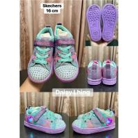 ราคา ส่งฟรี รองเท้าเด็กมือ2 มีไฟ Skechers 16 cm (42908501450)