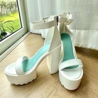 ราคา รองเท้าเจ้าสาวมือสอง ส้นสูง 5.5 นิ้ว (20895269986)