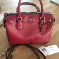 ราคา Coach หมอนlimited แท้ (1420544893)
