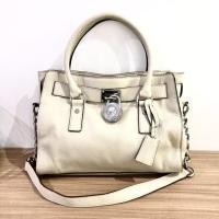ราคา กระเป๋าถือ พร้อมสายสะพาย MK แท้% (6508375967)