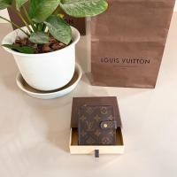 ราคา Lv Zippy compact มือสองของแท้ค่ะ (รบกวนทั่กแชทก่อนสั่งค่ะ) (15749784339)