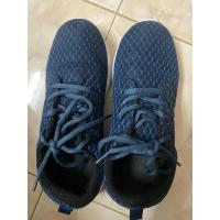 ราคา รองเท้าผ้าใบมือสองแบรนด์แท้PLAYBOYไซส์39ยาว24.5 (28786897713)