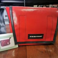 ราคา Freitag lassie F11 สีแดง ของแท้ % มือสอง สภาพดี ❤️ (5532315481)