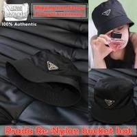 ราคา ปราด้า Prada Re-Nylon bucket hat หมวกบักเก็ต (27215401218)