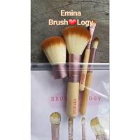 Emina Brush Logy