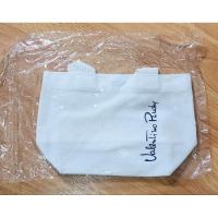 ราคา กระเป๋าผ้า Valentino Rudy by AEON (28559191369)