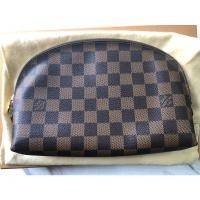 ราคา Louis Vuitton cosmetic pouch damier (4292568749)