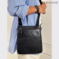 ราคา ELLE HOMME กระเป๋าทรง Clutch สไตล์ modern อัดลายโลโก้ Elle Homme สีดำ W8H008 (23752132836)