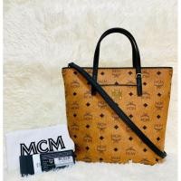 ราคา MCM Anya Shopper in Visetos (8201404779)