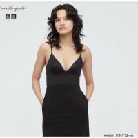 ราคา สายเดี่ยวทรงอกเว้าลึกสีดำ Uniqlo Airism Bratop ไซส์ M (40005505115)