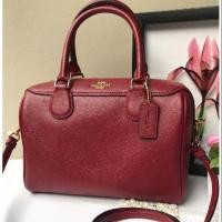 ราคา พร้อมๆCoach หมอนมินิ 9นิ้ว สีcherry ใหม่แท้100% (1796654732)