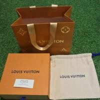 ราคา กล่อง เข็มขัด LV พร้อมถุงผ้า ถุงกระดาษ แท้ (920569852)