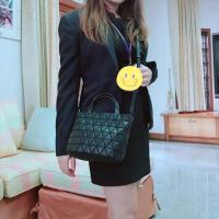 ราคา Bao Bao - Crystal Mini Matte มือ 2 สภาพ 95% (604468347)