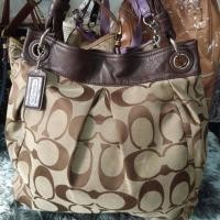 ราคา Coach สะพายไหล่ มือสองของแท้ (1963013949)