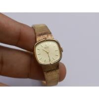 ราคา นาฬิกา Vintage มือสองญี่ปุ่น Seiko Gold Plated 1400 5280 Yellow Dial ผู้หญิง ทรงสี่เหลี่ยมหมน ระบบ Quartz ขนาด20mm (25981571798)