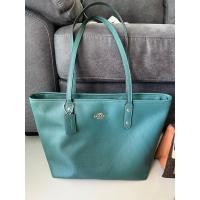 ราคา Coach Tote 16” ของแท้ (20472946041)