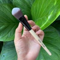 ราคา Bobbi Brown FOUNDATION BRUSH (Full size)(ปกติ 2,100.-) (7269130518)