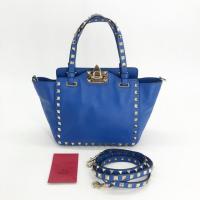 ราคา Valentino Rock stud ( Like New! 95% ) (2766412239)