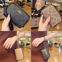 ราคา Coach Pouch Wristlet In Signature Canvas CW907 (28715993815)