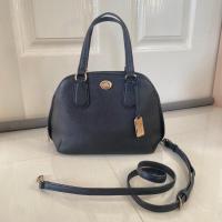 ราคา กระเป๋า Coach โดม แท้! สีดำ ทรงแข็งสวย กระเป๋ามือสองสภาพดี (26012897037)