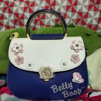 ราคา กระเป๋าสะพายข้าง กระเป๋าถือ BettyBoop (17969534384)