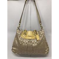 ราคา กระเป๋ามือสอง ของแท้ Coach ผ้าทอลาย C สีน้ำตาลเหลือง ขนาด 15 นิ้ว พร้อมส่ง (19005149350)