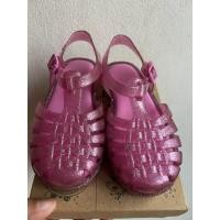 ราคา มือ 2 MINI MELISSA ขนาด16.5cm รองเท้าเด็ก สีชมพู ที่ถูกต้อง ราคาเต็ม 1,990 ฿ ใส่น้อยมาก สภาพสวยเลยค่ะ (43700515816)